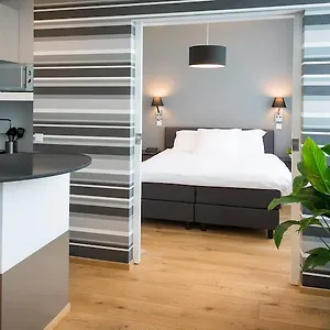 Bed & Breakfast Avenue Deschanel, Schaerbeek